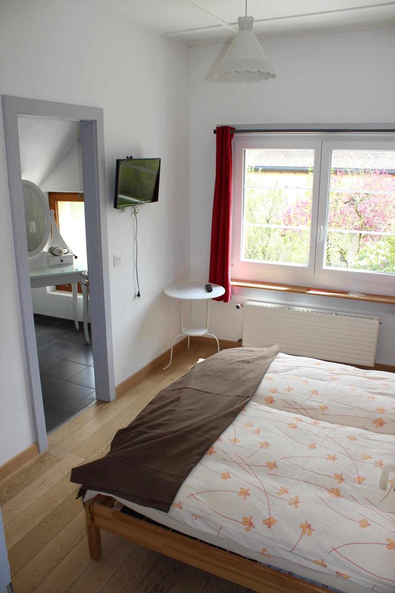 A Cote Bed & Breakfast Motiers Екстериор снимка